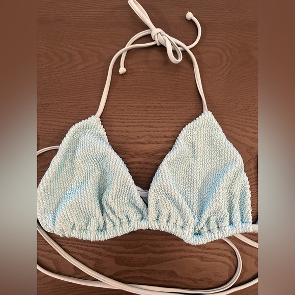 Show Me Your MuMu Sky Blue Scrunch Bikini Set - Picture 10 of 16